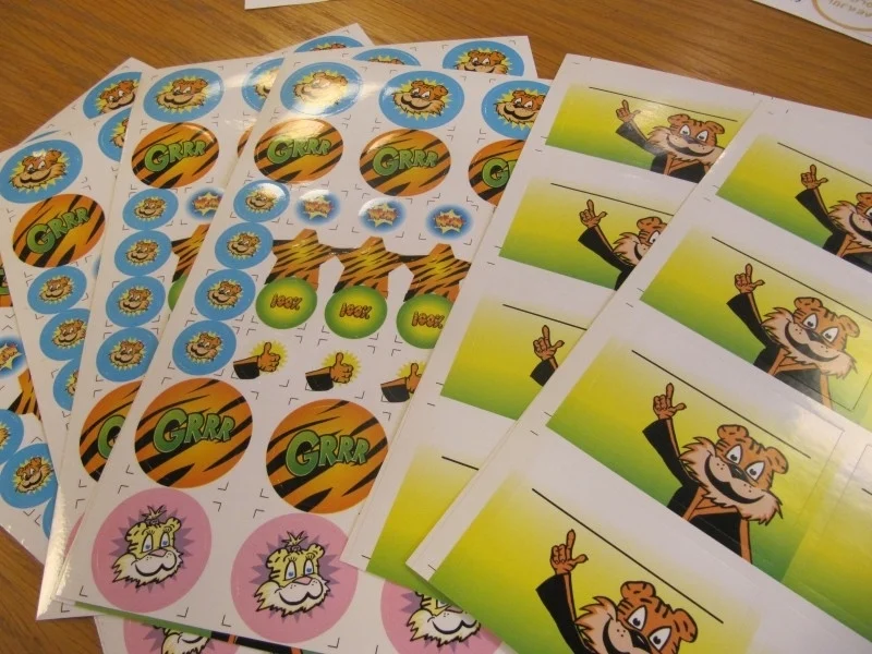 Tiger Stickervel assorti - verschillende ronde stickers